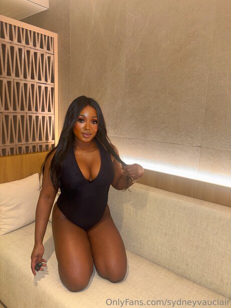Sydneyvauclair nette pornostar bilder