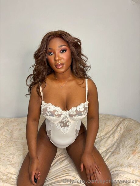 Sydneyvauclair top sexy galerien