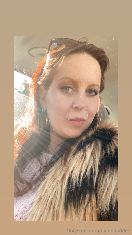Nylongoddes exklusive perfekte fotos