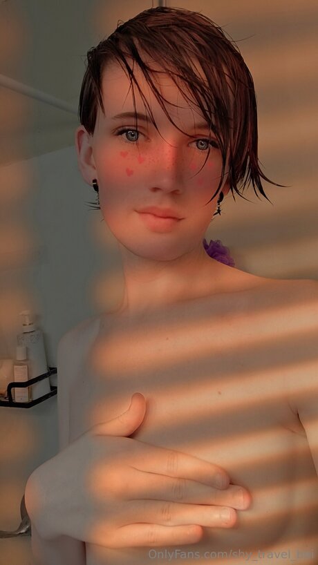 Shy Travel Boi erwachsene sexy bild