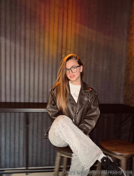 Mistress Diana erotische sexy bilder