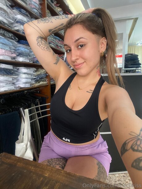 Ceciikiss erwachsene perfekte bilder