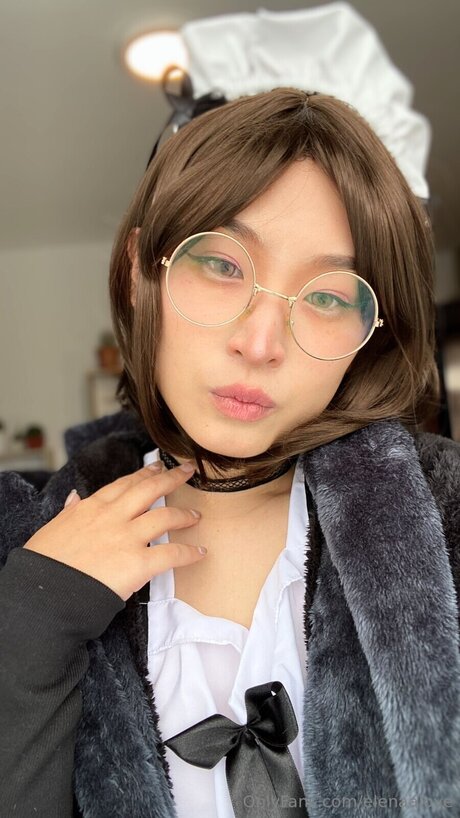 Elenaalove nackte pornostar foto