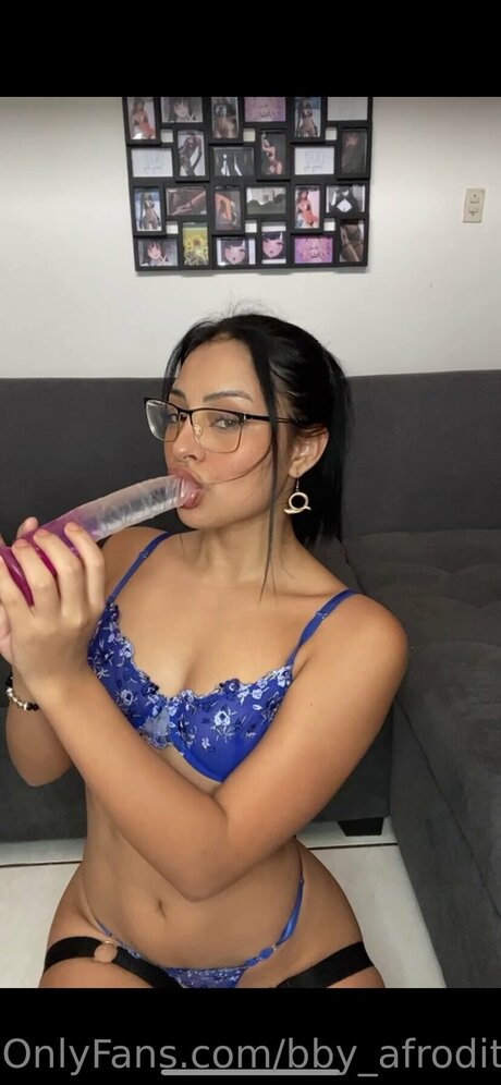 Bby Afrodita sexy pornografische galerien