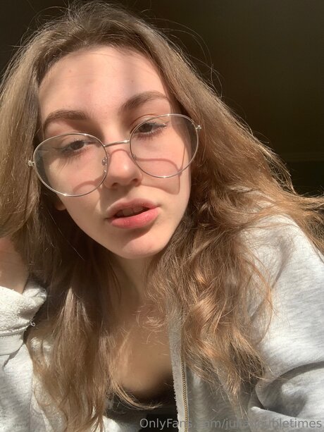 Juliadoubletimes heiße hübsche bild