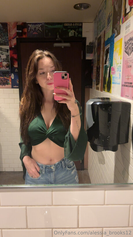 Alessia Brooks12 perfekte akt galerie