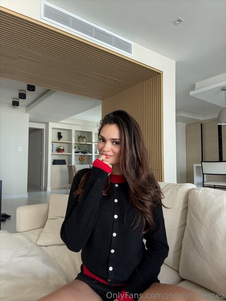 Jocelyn Gomez sexy kunst fotos