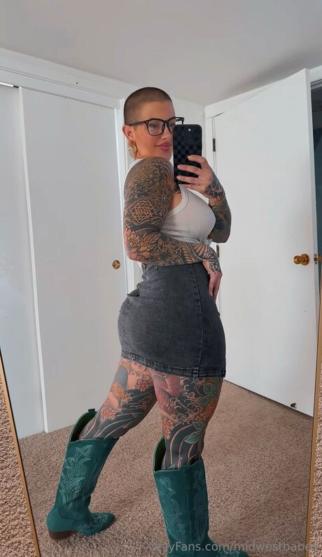 Midwestbabex sexy nacktheit fotos