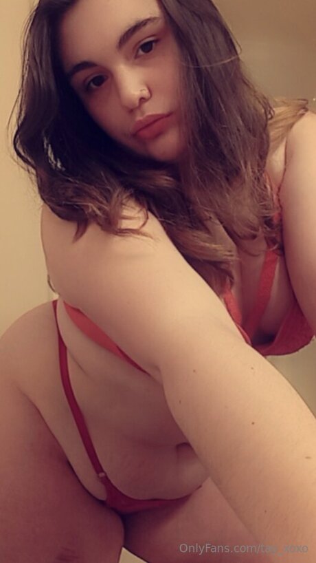 Tay Xoxo top erotische bilder