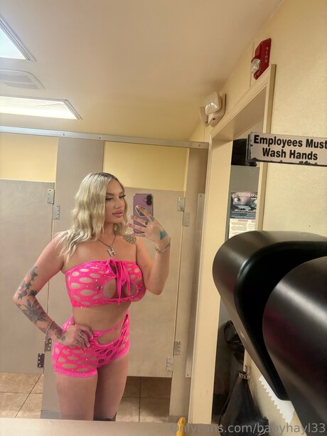 mollige kleine titten nur fans top nackt archiv