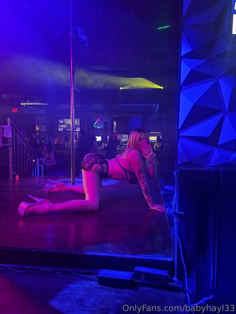 Babyhayl33 pornostar nette bild