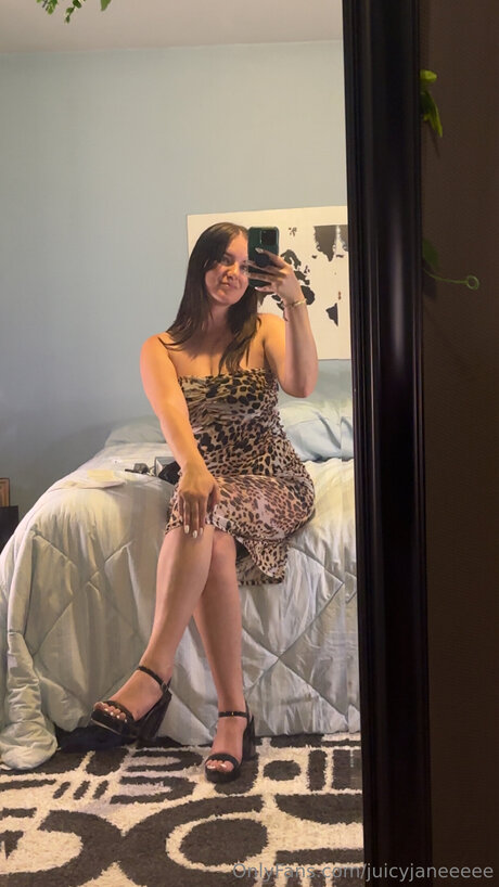 Juicyjaneeeee schauspielerin hübsche bild