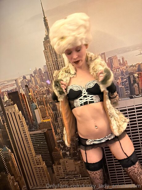 Kinky Lady Amsterdam hübsche akt fotos