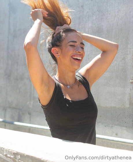 Dirtyathenea perfekte top fotos