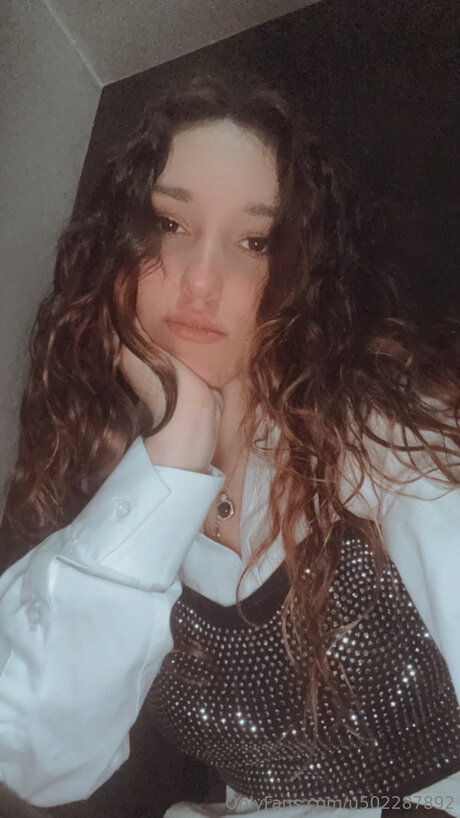 große latina-onlyfans hübsche nacktheit foto