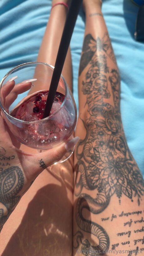 Sweetyasmiin xxx pornographische galerien