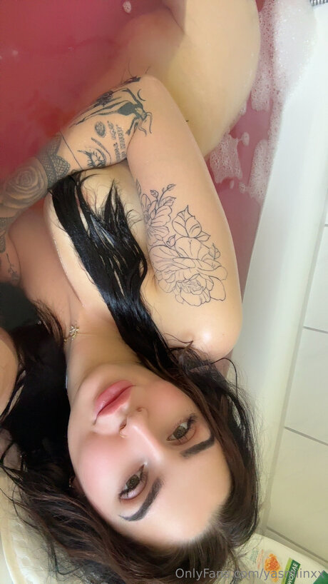 Sweetyasmiin xxx heiße bild