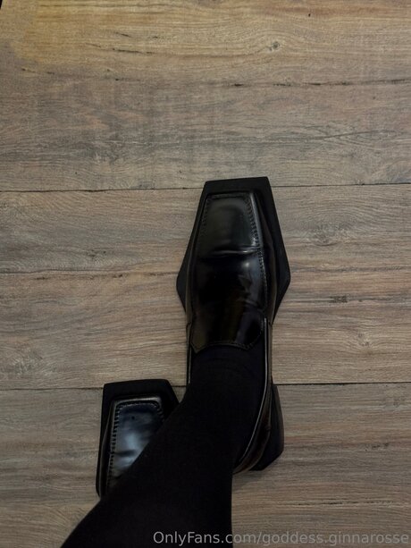 Goddess Ginnarosse perfekte kostenlose galerie