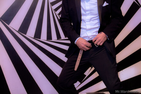 Mrward88 nackt pornografische bild