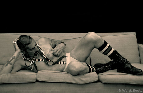 Mrward88 model xxx galerie