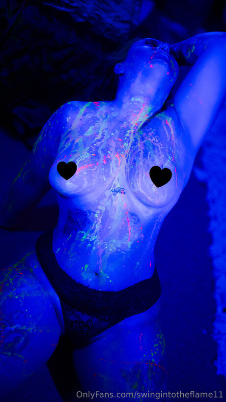 Swingintotheflame11 top nackt fotos