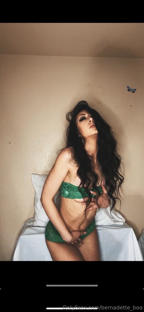 Bernadette Boo perfekte pornographische galerie