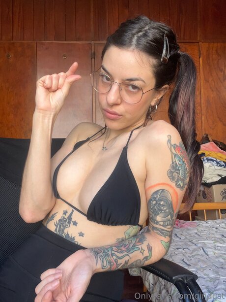 Gindust exklusive akt foto