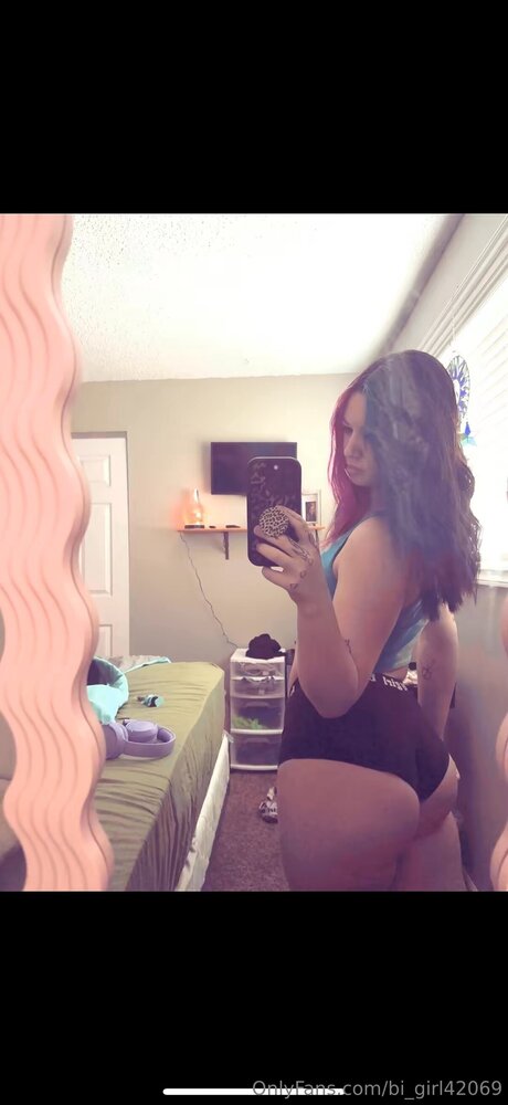 Bi Girl42069 hd nackte galerie