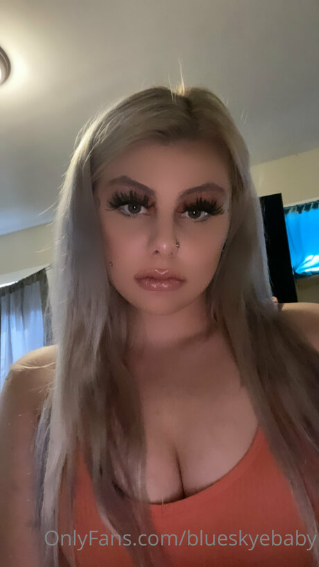 Blueskyebaby porno nackten bild