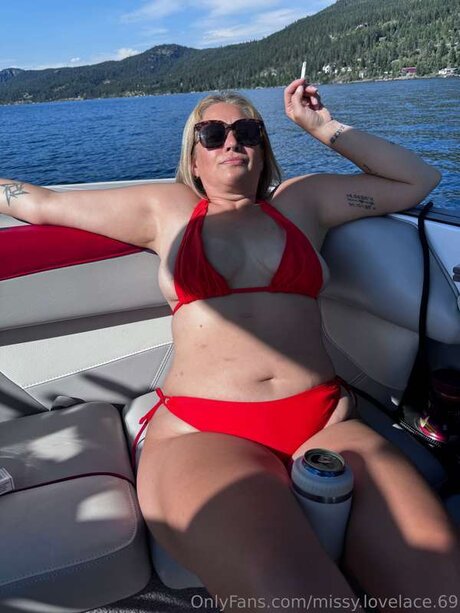 Missy Lovelace 69 heiße pornografische bilder