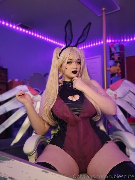 blonde junge onlyfans sexy nette galerien