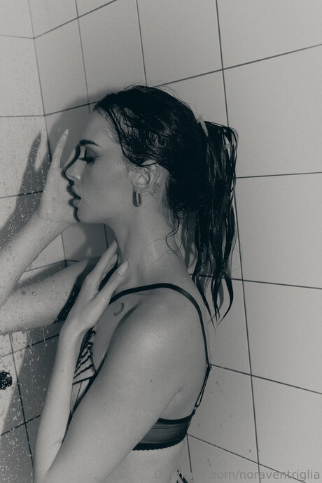 Noorventriglia schöne sexy bild