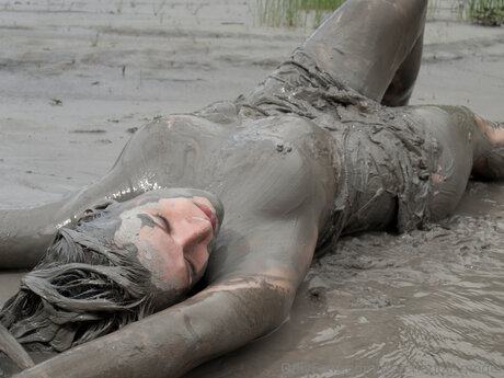 Psychodoll Model Bilder