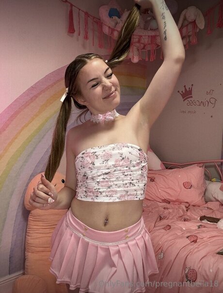 Pregnantbella18 pornostar top bild