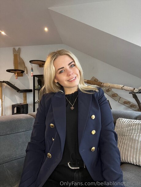 Bellablondofficial perfekte beste foto