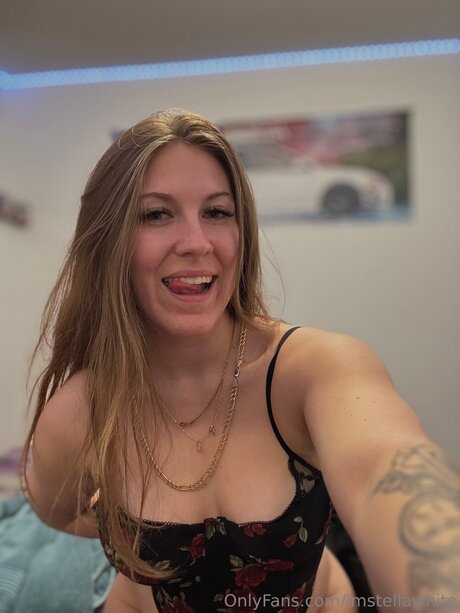 Imstellawhite schauspielerin nacktheit archiv