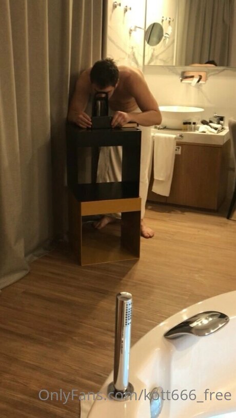 Kott666 Free sexy kunst galerien