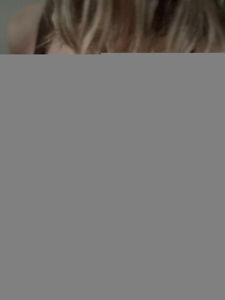 U321844755 xxx schöne bild