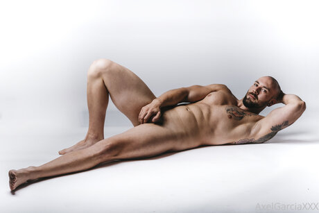 Axelgarciafree model bild