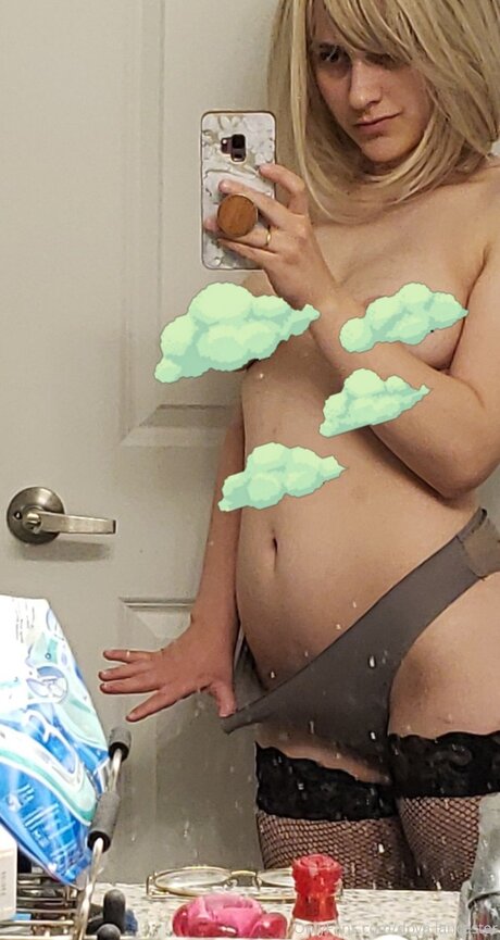 blonde natürliche onlyfans top foto