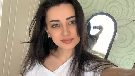 U490645427 top erwachsene bild