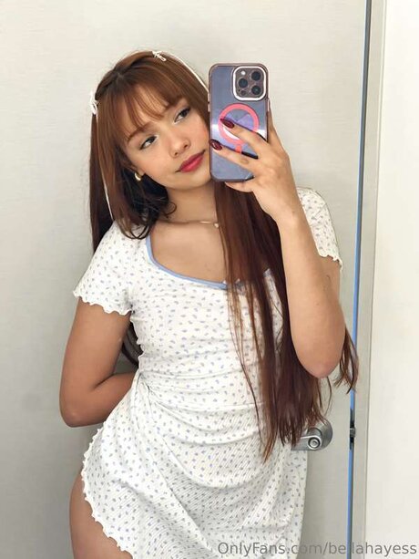 Bellahayess nackt archiv