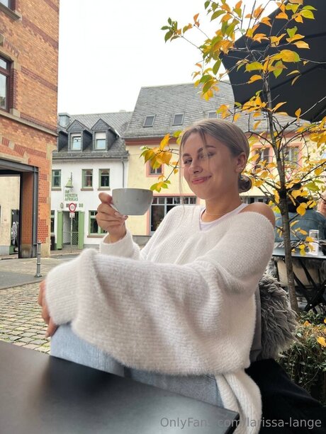 Larissa Lange kunst heiße foto