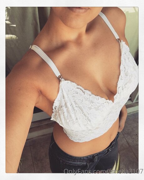 Amelia3107 schöne sexy archiv