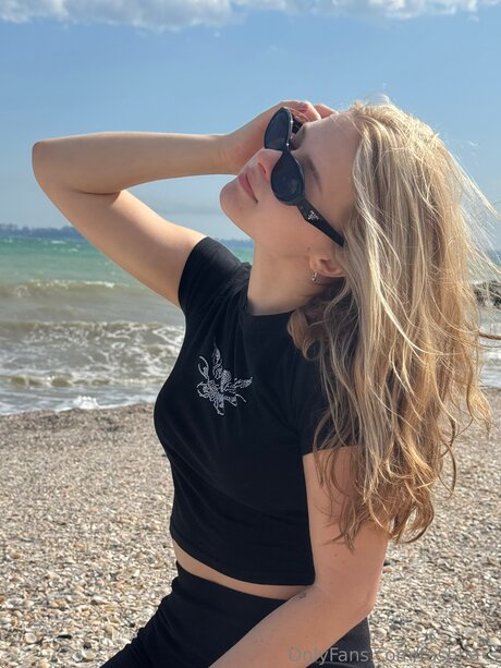 Tashha S top xxx bild