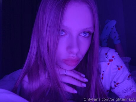 Brightanna18 hübsche erotische bild