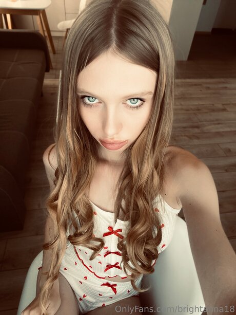 Brightanna18 exklusive porno bild