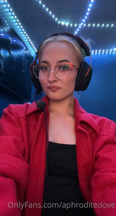 Aphroditedove erwachsene perfekte archiv