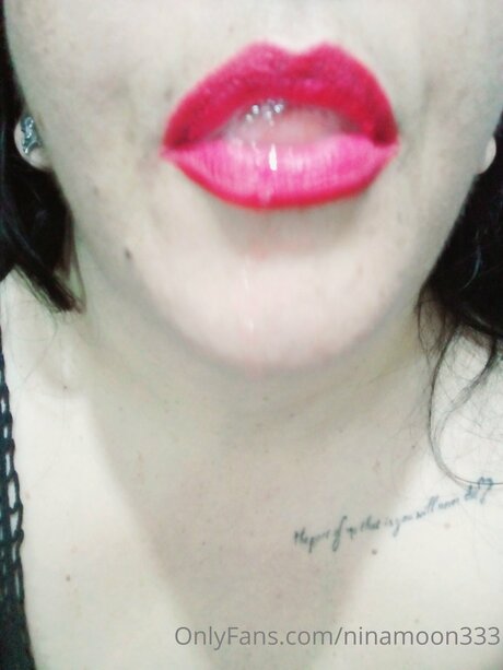 Ninamoon333 hübsche nackt galerien