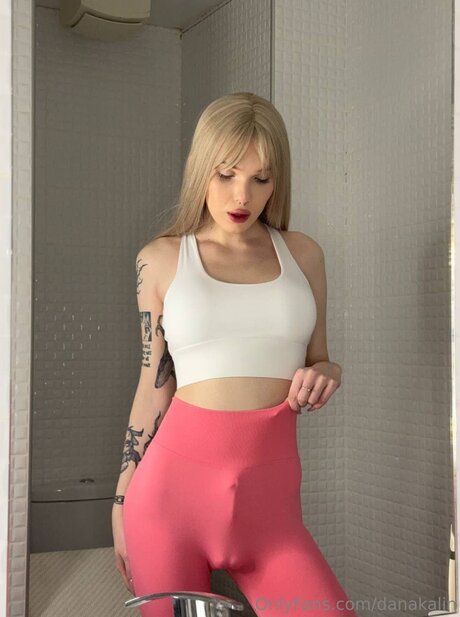 Danakalin schauspielerin porno bild